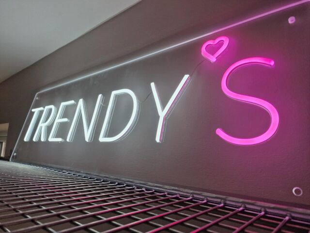 “I love my neon sign! and can I just add the service I received was fantastic.. The day I enquired was the same day it got designed. Then within one week it was made and hand delivered to me. Exceptional service, oh and the price was great too. highly recommended from me. 
Thank you Glowworm Neon x”
Always great to hear from happy customers, your positive reviews really make our day 😃
Thank you @trendys_boutique_22 for the pics!